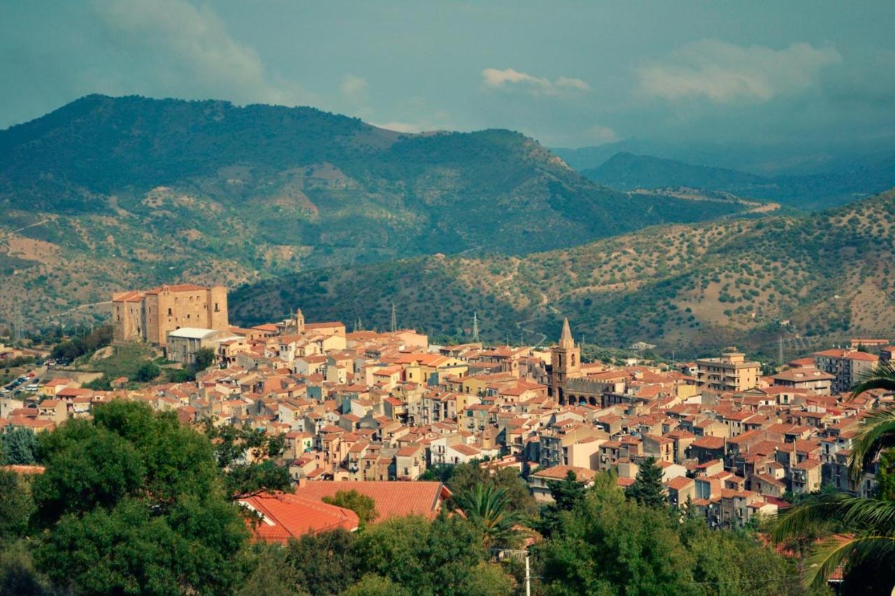 Casa Lucia Daire Castelbuono  Dış mekan fotoğraf